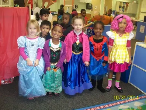 Happy Times 1 E1526308575192